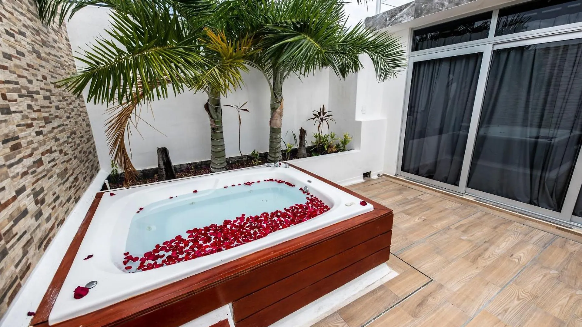 Penthouse Beach Holiday Private Jacuzzi Bbq Family Friendly Maid Service Playa del Carmen