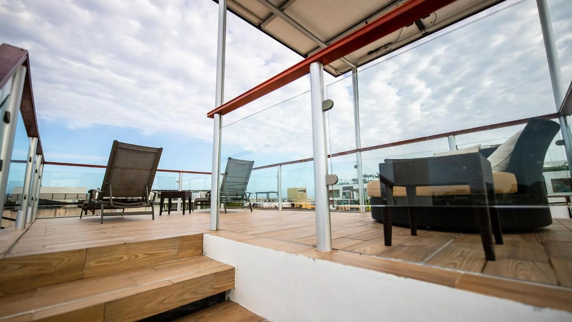 בית נופש Penthouse Beach Holiday Private Jacuzzi Bbq Family Friendly Maid Service